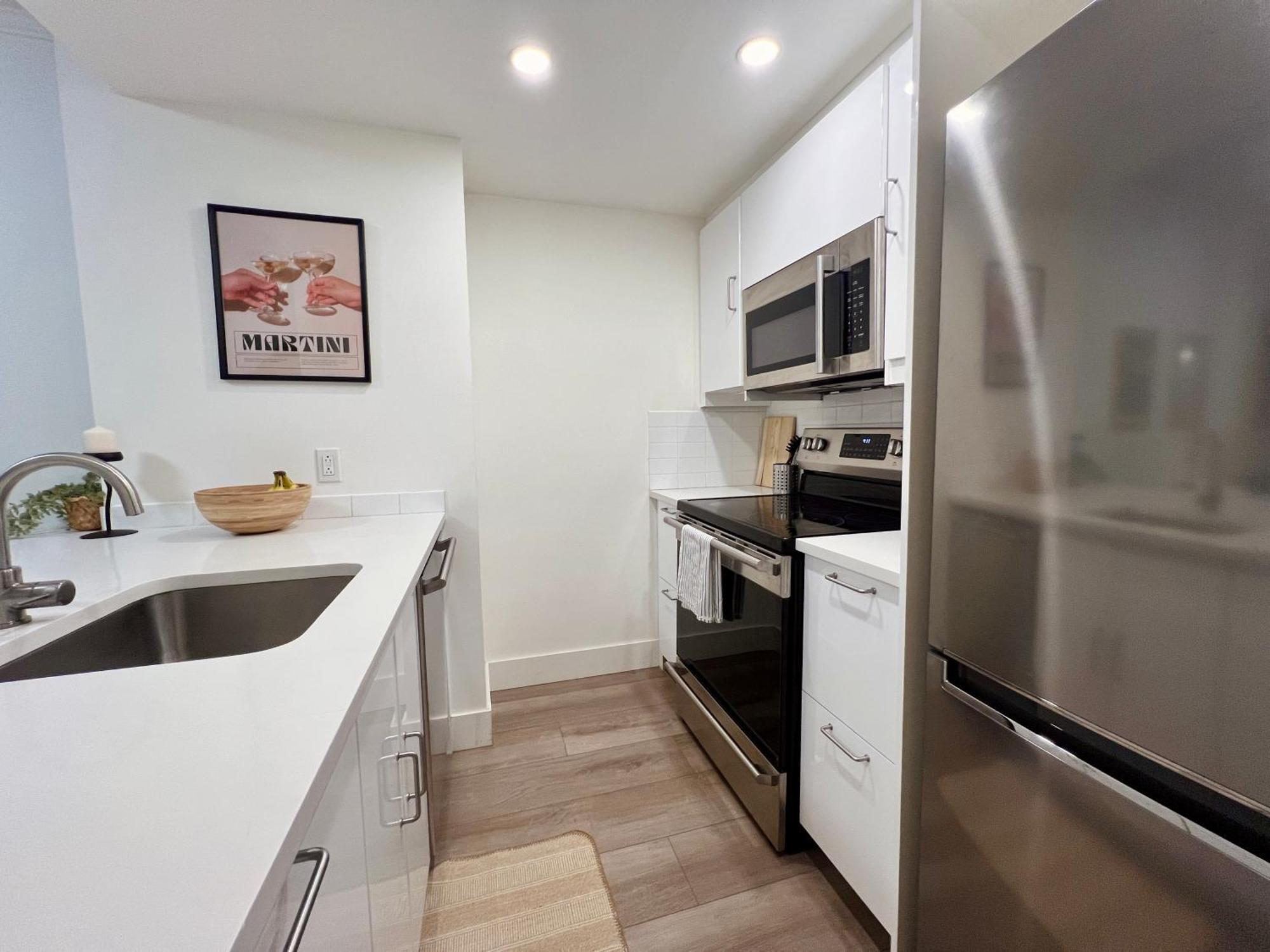 Stunning Skyline Views In A Cozy And Stylish Abode Apartment แวนคูเวอร์ ภายนอก รูปภาพ